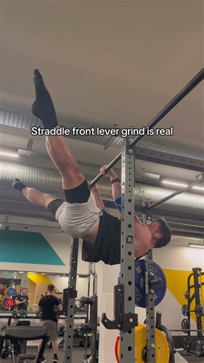The straddle front lever grind is real! Pushing those negatives!