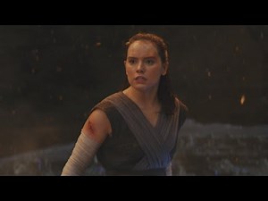 'Star Wars: The Last Jedi': Watch the Throne Room Fight Scene Over and Over