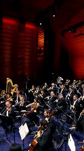 Dal Palazzo dei Congressi a Roma, un concerto evento dell'Orchestra Sinfonica Nazionale della Rai in occasione dei 100 anni del Servizio Pubblico, in onda oggi #8ottobre alle 15.25 su #Rai3. Il programma musicale prevede le più famose sigle delle trasmissioni Tv che hanno fatto la storia della Rai. Dirige l’Orchestra il Maestro Steven Mercurio. Conduce Francesca Fialdini. | Rai3