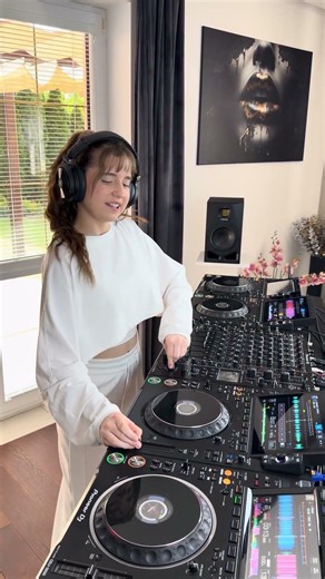 SCATMAN x BLADE… is this the most UNEXPECTED banger combo yet?! 😳🔥