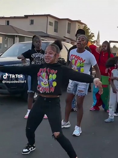 Kimora Lee Simmons: The Boss Lady Sassy Dance with Jayah and Tommy the Clown