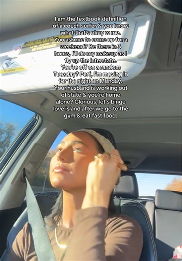 I love being a single girl in her 20’s #girls #friends #fyp #foryou #girlsnight #couchsurfing