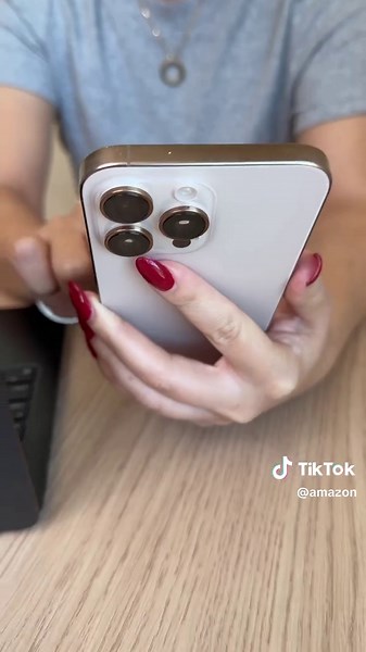 No strings attached 🤍 Go ahead, check under at the link in bio #amazonfinds #techhack #cleansetup 🎥: @elnazhamai