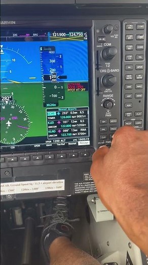 Setting up your GPS on the G1000’s PFD using the Nearest Button. #shorts