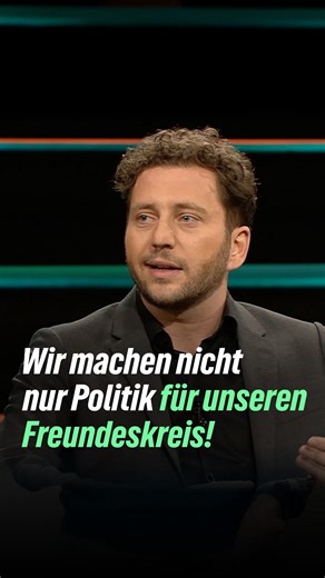 Felix Banaszak on Instagram: "Ich will, dass wir Schritt für Schritt aus Kohle und Gas aussteigen. Und ich sage das offen: Ich glaube nicht, dass neue Autos mit Verbrennungsmotor eine Zukunft haben. Nicht nur wegen des Klimas. Sondern auch, weil wir mit dem ständigen Hin und Her den Anschluss an China und andere verlieren. Keine klaren Regeln, keine Planungssicherheit für unsere Unternehmen - und am Ende stehen wir ohne eine starke Autoindustrie da. Für mich ist die zentrale Frage: Wie reden wir