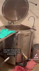 ✨Making Galadriel’s Lindon Gown Part 1✨ Starting video documentation! I gasped when I first saw this costume and I’m having so much fun making it! This first video is mostly covering materials prep but I hope you enjoy seeing a close up of the process, and there will be plenty more to come! | Silhouette Cosplay