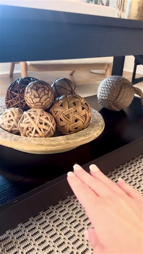 YITAHOME Coffee Table for Living Room Modern Farmhouse Coffee Table with StorageYITAHOME