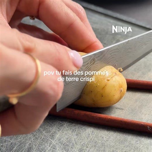 Performant, compact, modulable. Découvrez CRISPi, le air fryer* en verre réinventé par Ninja. *friteuse sans huile | Ninja Kitchen France