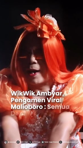 MALIOBORO | JOGJA on Instagram: "WikWik Ambyar, Pengamen Viral Malioboro : Semua Demi Orangtuaku Siapa sangka lirik sederhana WikWik kluwer kluwe Ambyar bikin heboh Malioboro hingga jagad maya! Pengamen viral Ike Erindya (WikWik Ambyar) ternyata punya cerita haru di balik aksinya. Karya liriknya, salam-salam, keringat, dan perjuangannya… hanya untuk bahagiakan orangtua dan Keluarga tercinta. Simak selengkapnya di Radar Jogja Channel 🎥 @radarjogja #jogjamedia #vscocam #squaregrapher #gadgetgraph