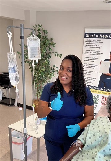 💉 How to Hang an IV Piggyback (Secondary IV Medication) Administering a secondary IV medication — commonly called a piggyback — is a core nursing skill used to deliver antibiotics and other intermittent medications safely and efficiently. Proper setup helps ensure the medication infuses correctly while preventing contamination and medication waste. ⸻ 🎓 IV Therapy Courses — Florida Training Academy Learn IV skills hands-on with expert instruction: 🌐 www.FLtraining.com 🛒 IV Practice Supplies &