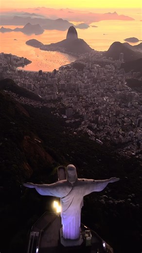 #EN Welcome to Rio de Janeiro — where nature meets the vibrant soul of Brazil! From the top of Christ the Redeemer, you can take in every breathtaking corner of the Marvelous City.Ready to feel the rhythm of samba, taste a caipirinha, and watch the most unforgettable sunset of your life? Rio is waiting for you. 💃☀️🌊 📸 @travelwithyulan 📍 Rio de Janeiro #VisitBrasil #OnlyInBrazil #RioDeJaneiro --- #ES Bienvenido a Rio de Janeiro — donde la naturaleza se encuentra con el alma vibrante de Brasil