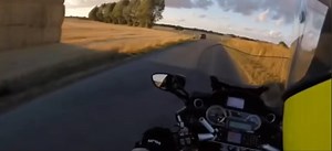 😱 BMW 535d outruns Danish Police 🚔💨 Crazy High-Speed Chase! BMW 535d dominates Danish Police Motorcycle and marked Police cars. Intense pursuit! #bmw #bmw535d #danmark #denmark #polis #police #polizei #verfolgungsjagd #carchase #bmwmotorrad #bikevscar #carvsbike | GTBOARD.com
