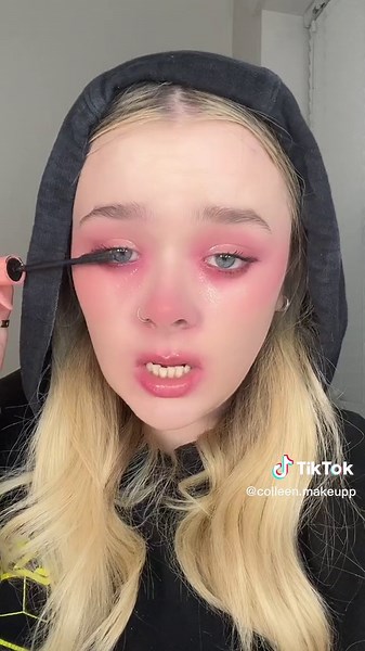 Crying Girl Makeup Trend on Snapchat - Cassie Euphoria