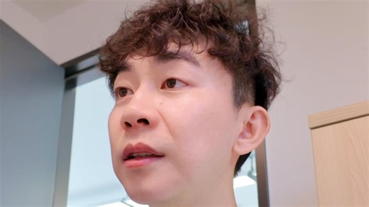 《如何应对跟领导表白完的尴尬》
