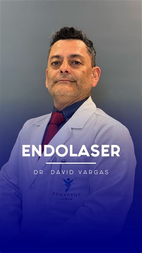 El Dr. David Vargas nos cuenta cómo EndoLaser permite tensar y redefinir la piel, mejorando el contorno de forma precisa y efectiva. ✨ Un procedimiento ambulatorio, de rápida realización y recuperación, ideal para quienes buscan resultados visibles sin largos tiempos de reposo. ¿Quieres saber si eres candidato? Agenda tu evaluación en Clínica Renacent. 🚀 Llámanos o escríbenos por WhatsApp al 56 9 3247 9717 📲💻 📍 Alonso de Córdova #5870, Oficina 803, Las Condes, Santiago. 📍 Amunátegui #489, o