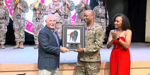 Fort Sill welcomes new commandant with change of responsibility ceremony