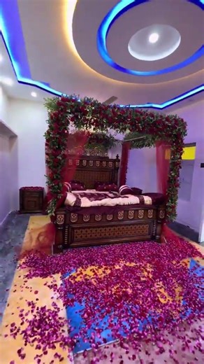 red flowers decore #wedding #housedecorators #weddingdecoration