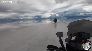 48K views · 908 reactions | The scenery on Bolivia's Salt Flats is absolutely Stunning.  | ViralHog | Facebook