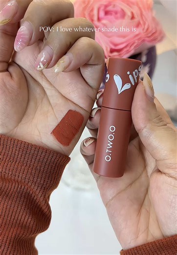 Soft blur, velvet finish 💄✨ O.TWO.O Velvet Matte Lip & Cheek Mud gives you that smooth, lightweight pop of color for lips and cheeks! @O.TWO.O Beauty #OTWOOBeauty #VelvetMatte #LipAndCheekTint #EverydayMakeup