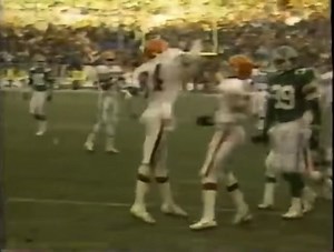 January 3, 1987: A New Angle🏈 I’ve watched this pass sooooo many times in my life, yet incredibly…I have NEVER seen this incredible angle of it ! Bernie to WebSTAR vs. Jets Hanford Dixon and Al Gross coming off sidelines to celebrate🤣🤣🤣 (we are down 3 w/ less than a minute and no timeouts !) #GeorgeMichaelSportsMachine | Mr. Cleveland Sports