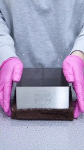 Make perfect square cakes in half the time with Frost Form! 🤩 Order Frost Form on www.frostform.com 🌍 We ship worldwide from Ireland | Frost Form