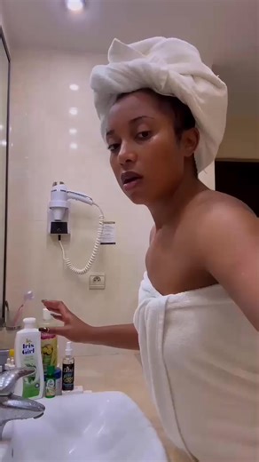 That moment you're like "I'll never talk to him again. We're done" then kuona che chi call message ati "I'm outside your gate, I want to take u out for shopping" Speed ku bathroom nati where's Chikondi Shower Gel, Irish Girl and Diva Body Mist, I start preparing 😁 Bwangu bwangu ARU Cosmetics | Bombshell Grenade