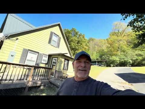 Coal Town USA. War WV CRACKHEADS BREAK IN!!