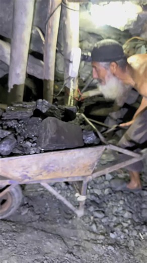 How Underground Mine Train Systems Work