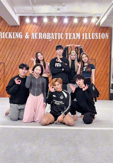 Team1llusion Members Showcase Their Skills