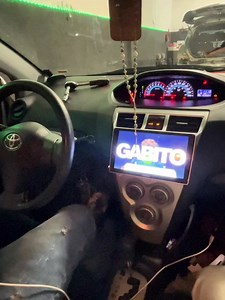 Instalación de CarPlay y cámara de reversa a Toyota yaris | CURLA speedshop