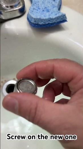 How to replace a faucet aerator in 20 seconds!