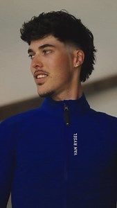RCR EXTREM BIB TIGHT 🥶 The RCR Extreme men’s winter bib tights are designed for demanding cyclists riding through winter conditions. They combine warmth and moisture protection thanks to Super Roubaix™ fabric and a water-repellent windproof membrane. | Van Rysel