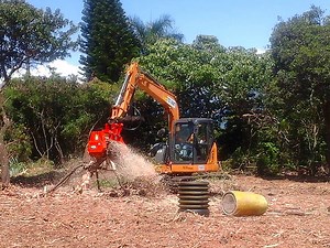 CEM36 Excavator Mulcher: suits 7-15 Tonne Diggers