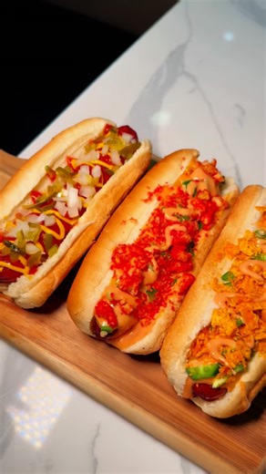 🚨 New foodie hotspot alert in Troy, Michigan 🚨 The brand-new Burger Truk location just opened, and trust me it’s bringing ALL the flavor! From cheesy loaded fries stacked with toppings, to juicy hamburgers grilled to perfection, and their over-the-top loaded hotdogs, there’s something for every craving. 🍔🍟🌭 @theburgertruk Cool off with their ice-cold refreshers or grab a sweet, icy slushy—and if you’re in the mood for something creamy, their indulgent milkshakes are a must. 🥤 Whether you’r