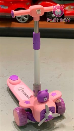 🎄✨ CHRISTMAS DEALS STILL ON! 🎁🛴 From scooters to ride-ons, the fun keeps rolling! 🚗💨 🎅 Santa’s picked the best toys — now at jolly prices from just RM69 to RM189! Bring your kids, let them test-drive the joy, and watch their smiles light up the store 💝🎉 📍 Hurry in before the sleigh takes off! 🦌🎁 🕒 Business Hours: 📍 Kolombong BSA: 10:00 AM – 6:30 PM 📍 ITCC Penampang: 11:00 AM – 9:00 PM 🚀 Skip the trip—shop from your fingertips! 🛒 Shopee — https://shopee.com.my/toysfactorycsr 🛒 Ti