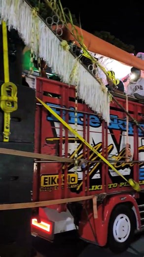 pasukan karnaval unik bara swara audio