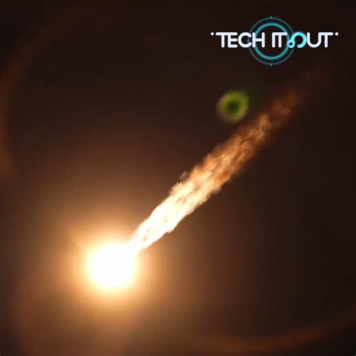 Highlights from last night's CZ-7A launch from #Wenchang - China's largest rocket carrying the country's most powerful communication satellite. My favorite part is when the second stage ignites, and the rocket turns into a fiery phoenix in the night sky! #rocketlaunch #chinaspaceprogram #longmarch7 #taikonauts | Tech It Out with Yang Zhao