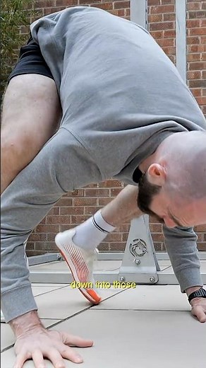 The Simplest Way to Learn a Handstand