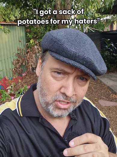Catchphrases Galore: The Catchphrase Guy Delights
