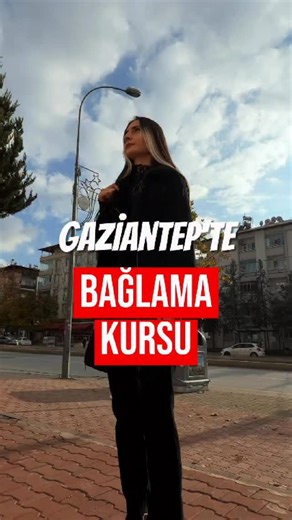 ✨Söz Sanat & Müzik Evi✨ on Instagram: "“Daha önce hiç bağlama çalmamış biri de yapabilir mi sence?” Bağlama kursumuzda sıfırdan başlayanlar için adım adım ilerliyoruz; 7 yaştan yetişkinlere kadar birebir ve grup dersleriyle Gaziantep müzik kursu arayanların net tercih ettiği sistem burada. 📍 Söz Müzik Evi – Üniversite civarı 📞 0533 023 27 20 #gaziantepbağlamakursu #gaziantepmüzikkursu #gaziantepmüzikevi #gaziantepmüzikdersi #gaziantepözelmüzikdersi #gaziantepbaşlangıçseviyemüzikdersi #gaziant