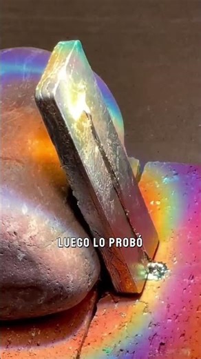 ☀️Concentró el Sol en un Punto: Derritió Metal, Arena y Roca con 3000 Grados #shorts