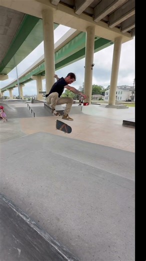 #frontside flip on hip #fypage #skateboarding #skate #keeppushing