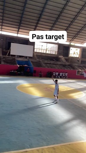 Vidio pas target 😅 #reels #fbpro #aktivitaskeseharian | Gulit Tuanubun