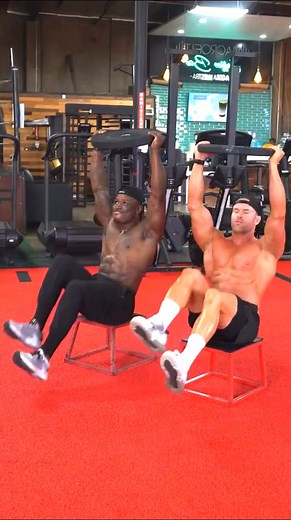 Plate HIIT training. Credit: Scott Mathison and Darien Johnson #explosivetraining #fitnessmotivation