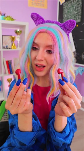 AirPods o Rossetto? Perché non entrambi? 😂💄