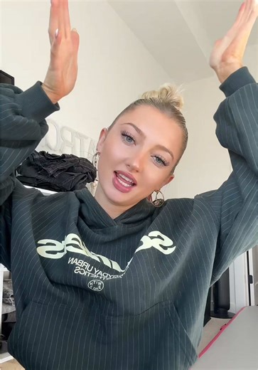 my messy bun tutorial | Messy Bun Tutorial