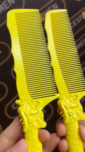𝗖𝗲𝘀𝘁𝗼𝗠𝗲𝗻 𝗢𝗳𝗳𝗶𝗰𝗶𝗮𝗹™ | If you like dragon 🐉, this comb will be your perfect choice!🔥🙌🏽🙌🏽 Two size of cover comb, made of fine molds✅ Stock available,... | Instagram