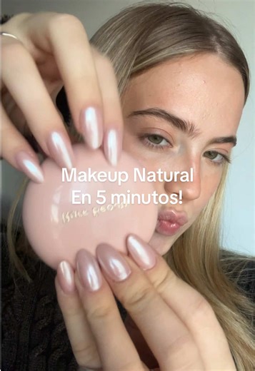 Tutorial Makeup natural en tan solo 5 minutos! 💖✨💄 #makeup #makeuptutorial #makeuptips #viralmakeup #makeuproutine #fyp #paratii