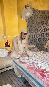 Automatic bread machine 😍 #fypシviralシ2024 #foodlover #viralreelsfacebook #LikeFollowShare #reelsfbシ #yummyfoodreels #foodie #reelitfeelit #reeloftheday😍❤️ , | Pak Food Diaries