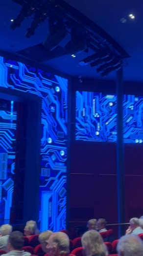 Day 10 - Show time! Two hours behind GMT. Feel tired today for first time. x | Graham J Burton